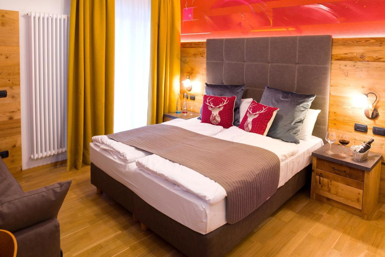 Hotel Il Caminetto Sport 卡纳泽伊 外观 照片