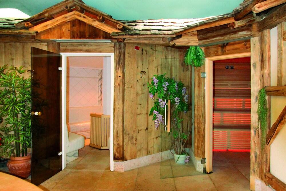 Hotel Il Caminetto Sport 卡纳泽伊 外观 照片