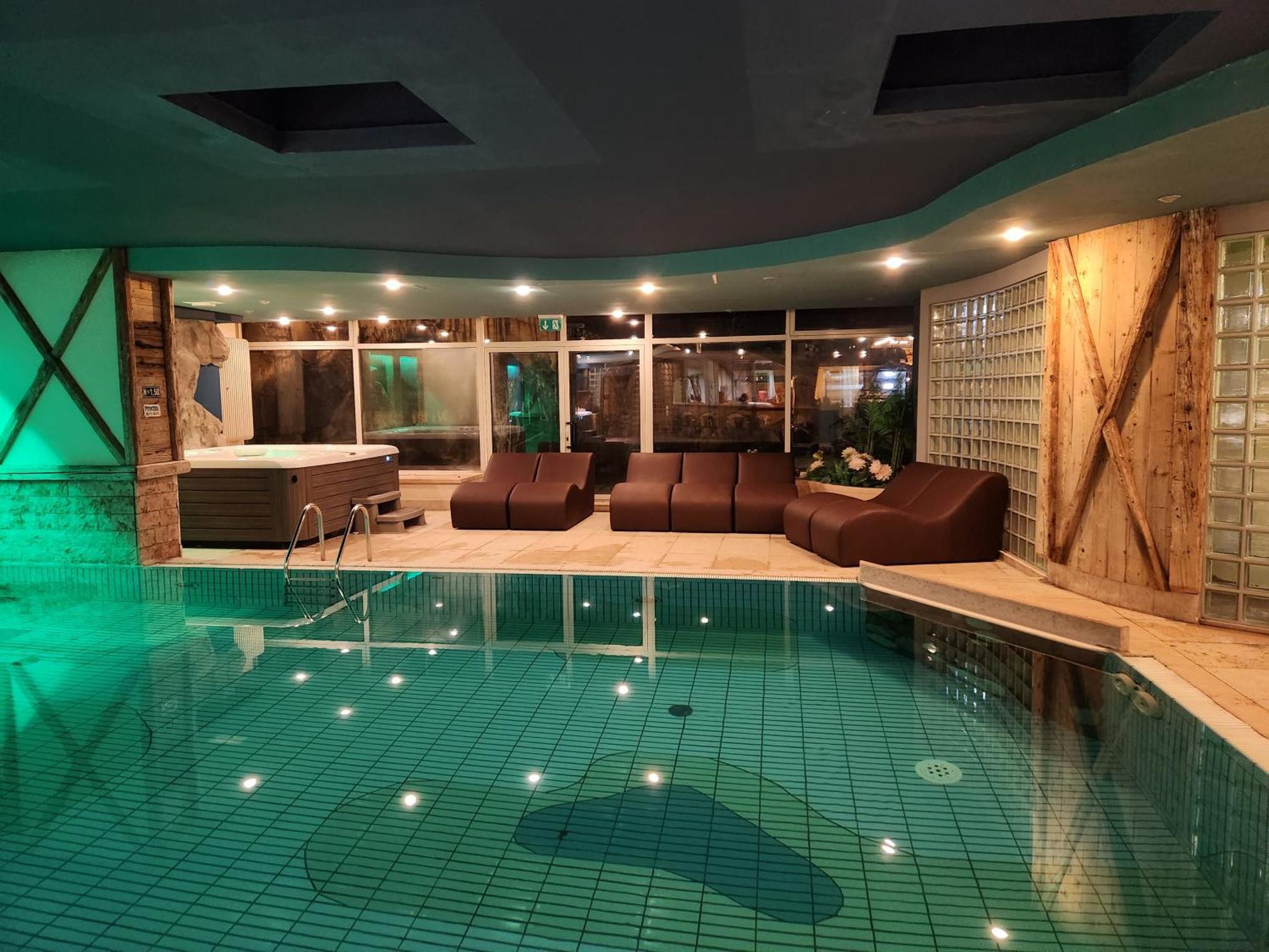 Hotel Il Caminetto Sport 卡纳泽伊 外观 照片