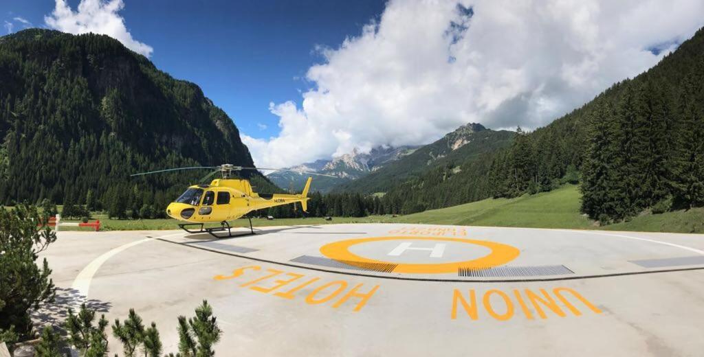 Hotel Il Caminetto Sport 卡纳泽伊 外观 照片