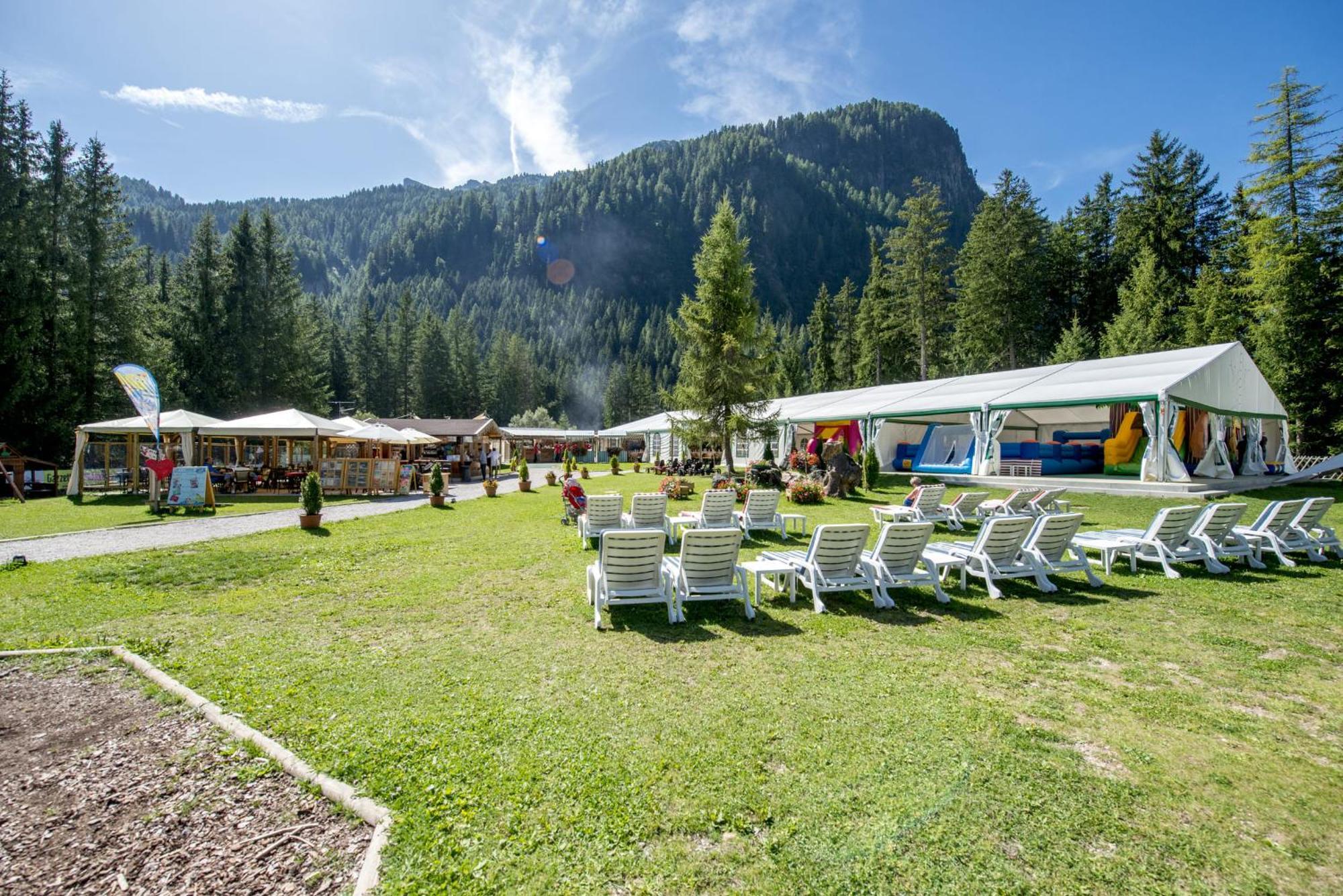 Hotel Il Caminetto Sport 卡纳泽伊 外观 照片