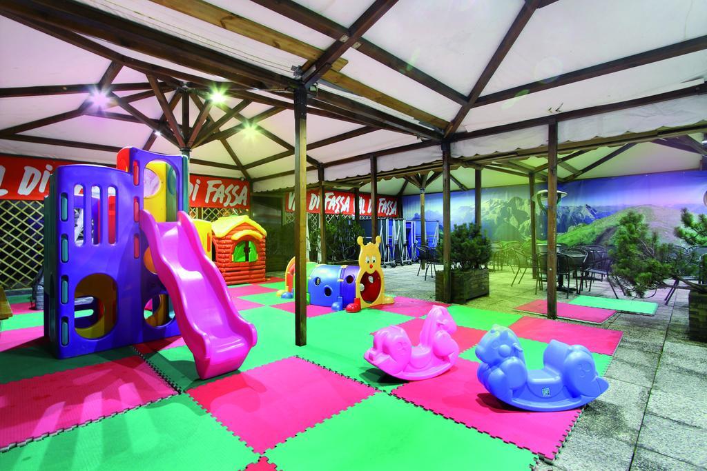 Hotel Il Caminetto Sport 卡纳泽伊 外观 照片