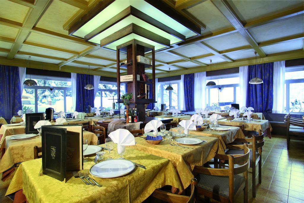 Hotel Il Caminetto Sport 卡纳泽伊 外观 照片