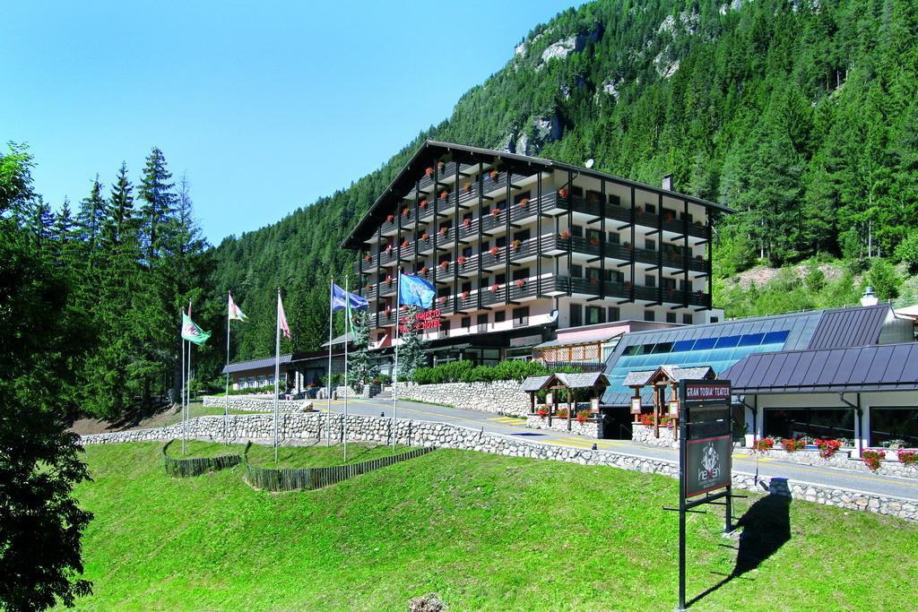 Hotel Il Caminetto Sport 卡纳泽伊 外观 照片